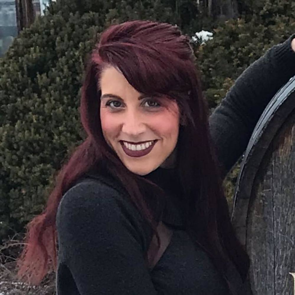 Meet your Posher, Melissa